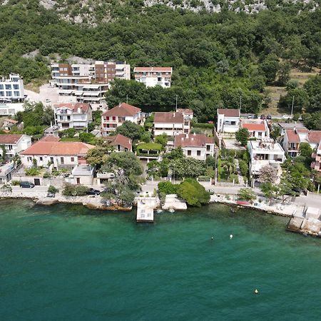 Montenegro Apartments - Private Beach كوتور المظهر الخارجي الصورة